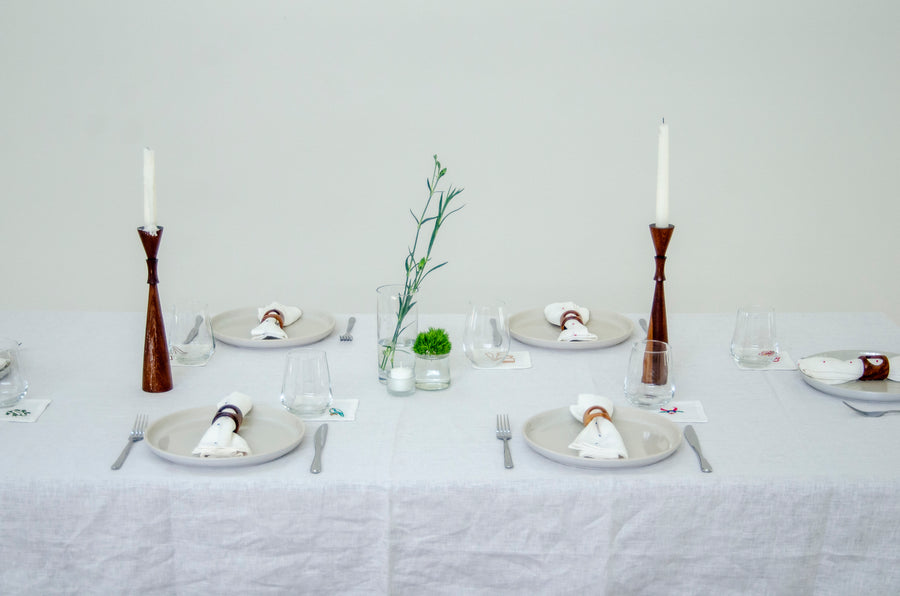 MANTELITO tablecloth